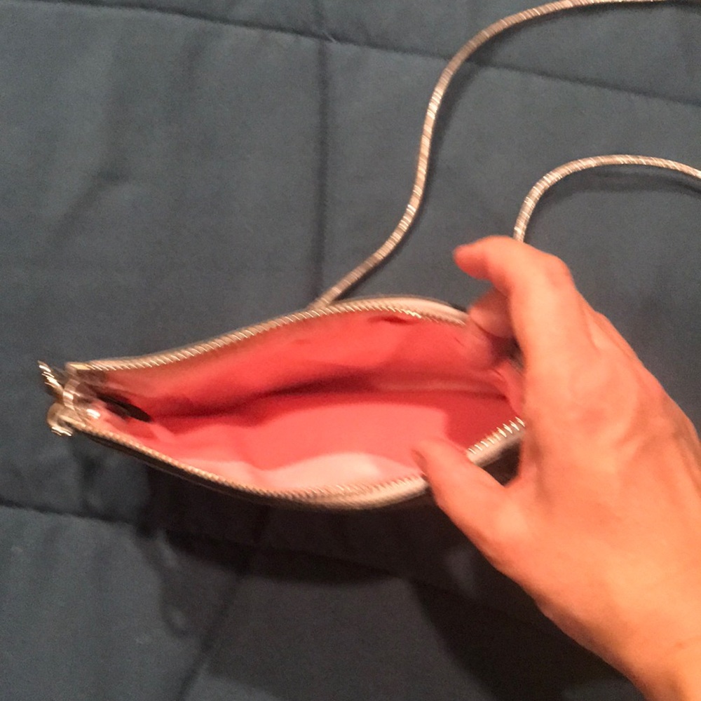 Coach poppy purse- never used! - Picture 2 of 3